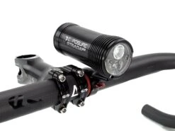 EXPOSURE Eclairage Avant Strada RS 1200 6 EXPOSURE Eclairage Avant Strada RS 1200 -Vélo Pièce Magasin exposure eclairage avant strada rs 1200 1